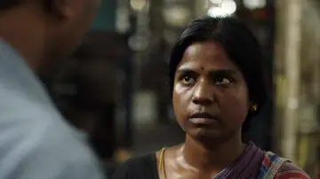 Backdrop to the movie "Sivaranjiniyum Innum Sila Pengalum" #1161762