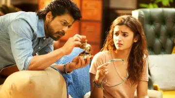 Backdrop to the movie "Dear Zindagi" #416842