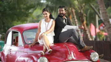 Backdrop to the movie "Achamindri" #1164313