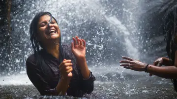 Backdrop to the movie "Aruvi" #1157267