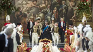 Backdrop to the movie "Victoria & Abdul" #253609