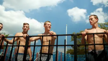 Backdrop to the movie "Beach Rats" #643791
