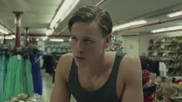 Backdrop to the movie "Beach Rats" #643836