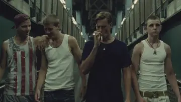 Backdrop to the movie "Beach Rats" #643843