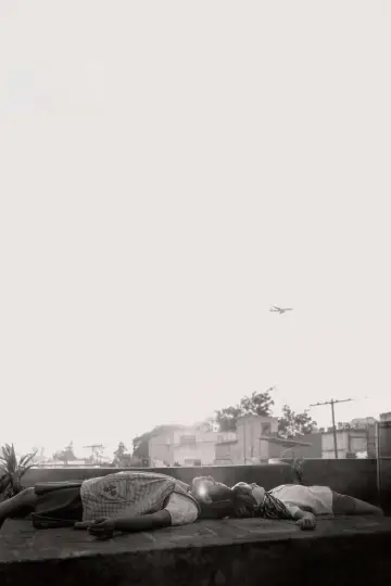 Poster to the movie "Roma" #868668