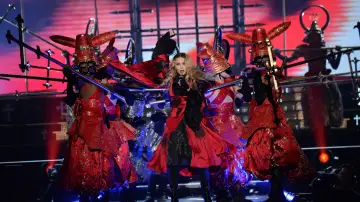 Backdrop to the movie "Madonna: Rebel Heart Tour" #450309