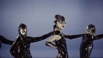 Backdrop to the movie "Vox Lux" #1066864