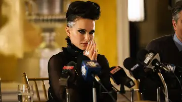 Backdrop to the movie "Vox Lux" #424524