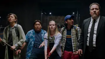 Backdrop to the movie "Spider-Man: Far From Home" #1196647
