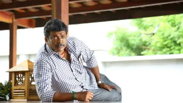 Backdrop to the movie "Koditta Idangalai Nirappuga" #1156992