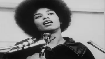 Backdrop to the movie "Angela Davis: Portrait of a Revolutionary" #1169805