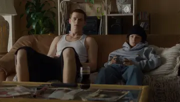 Backdrop to the movie "mid90s" #211604