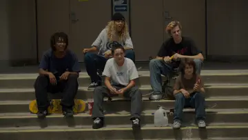 Backdrop to the movie "mid90s" #873949