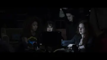 Backdrop to the movie "Slender Man" #1181891