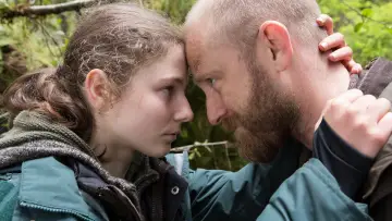 Backdrop to the movie "Leave No Trace" #263237