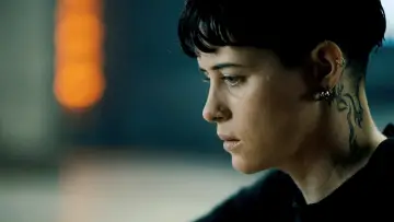 Backdrop to the movie "The Girl in the Spider