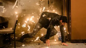Backdrop to the movie "Accident Man" #302555