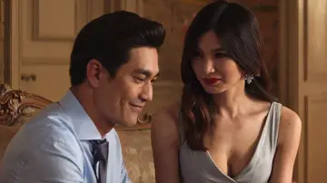 Backdrop to the movie "Crazy Rich Asians" #672182