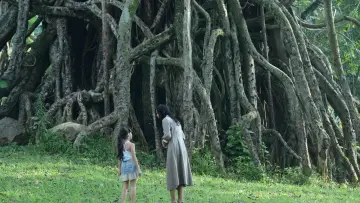 Backdrop to the movie "Danur: I Can See Ghosts" #689124