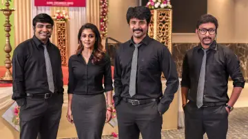 Backdrop to the movie "Velaikkaran" #1161798