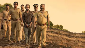 Backdrop to the movie "Thondimuthalum Driksakshiyum" #1149571