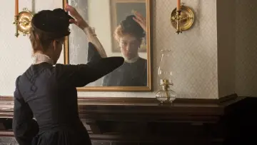 Backdrop to the movie "Lizzie" #460796