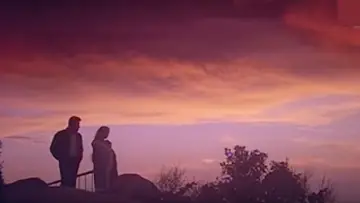 Backdrop to the movie "New Year" #1151028