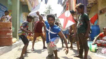 Backdrop to the movie "Kuppathu Raja" #1157534