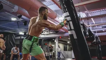Backdrop to the movie "Conor McGregor: Notorious" #435426