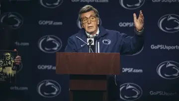 Backdrop to the movie "Paterno" #432386