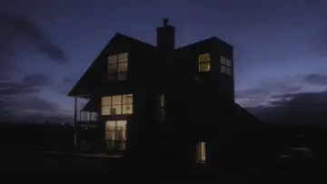 Backdrop to the movie "The Crescent" #1149968