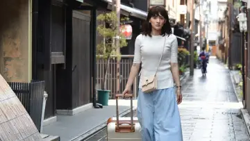 Backdrop to the movie "Honnouji Hotel" #1090384
