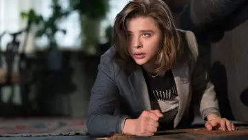 Backdrop to the movie "Greta" #615309