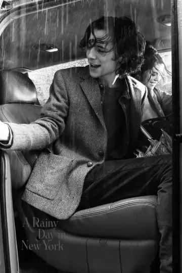 Poster to the movie "A Rainy Day in New York" #1016877