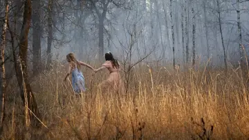 Backdrop to the movie "Ghostland" #221779