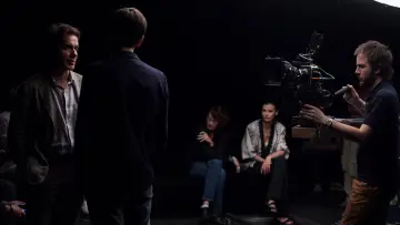 Backdrop to the movie "Krisis" #1161278