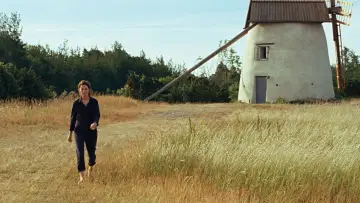 Backdrop to the movie "Bergman Island" #387141