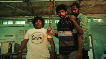 Backdrop to the movie "Pichuvakaththi" #1148794