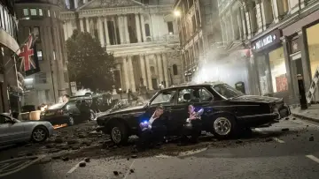 Backdrop to the movie "Men in Black: International" #318525