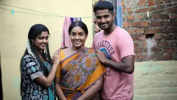 Backdrop to the movie "Marainthirunthu Paarkum Marmam Enna" #1161938