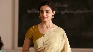 Backdrop to the movie "Raazi" #399912