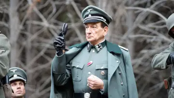 Backdrop to the movie "Operation Finale" #269278
