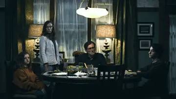 Backdrop to the movie "Hereditary" #227360