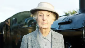 Backdrop to the movie "Miss Marple: 4.50 from Paddington" #1160162