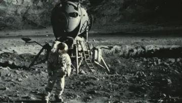 Backdrop to the movie "Apollo 18" #351006
