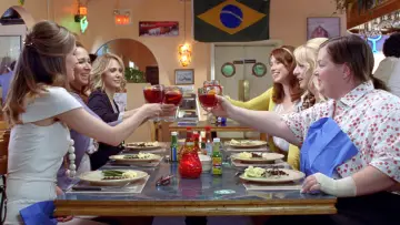 Backdrop to the movie "Bridesmaids" #841471