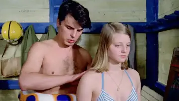 Backdrop to the movie "Beach House" #932415