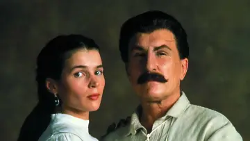 Backdrop to the movie "Stalin" #425195