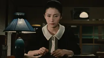 Backdrop to the movie "An Autumn Afternoon" #1010874