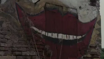 Backdrop to the movie "The House with Laughing Windows" #989442